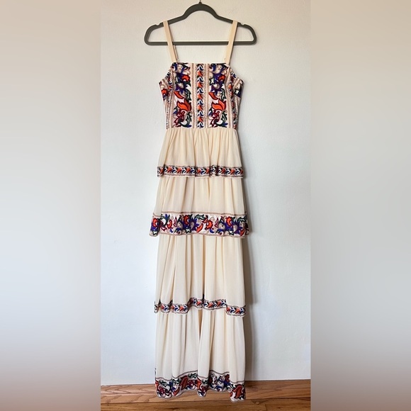 Dress the population Cream Floral Tiered embroidered maxi dress XS